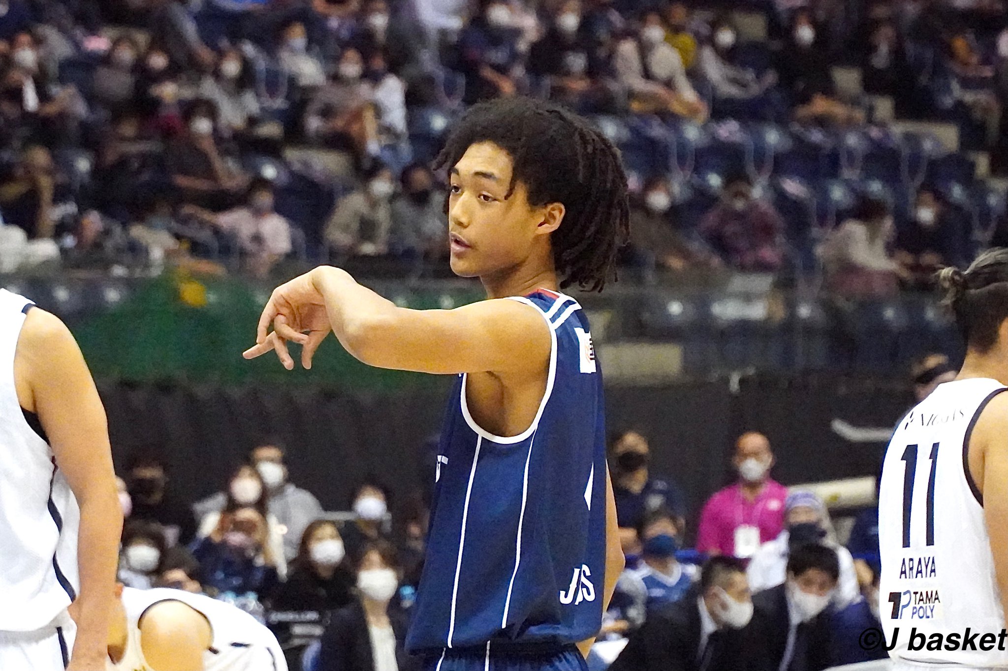 【It Roster 008】ジェイコブス晶(横浜)17歳7ヶ月 200cm/ Bリーグ史上最年少デビュー | Jbasket /ジェイバスケット